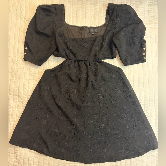 Revolve MAJORELLE Tillie black textured puff sleeve cutout babydoll mini dress - Picture 7 of 12